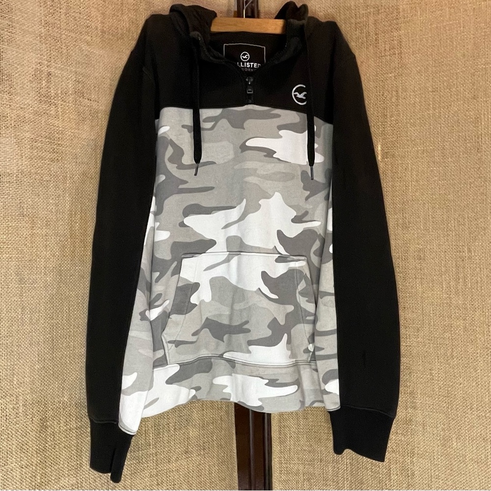 Men’s HOLLISTER hoodie sweatshirt camo small